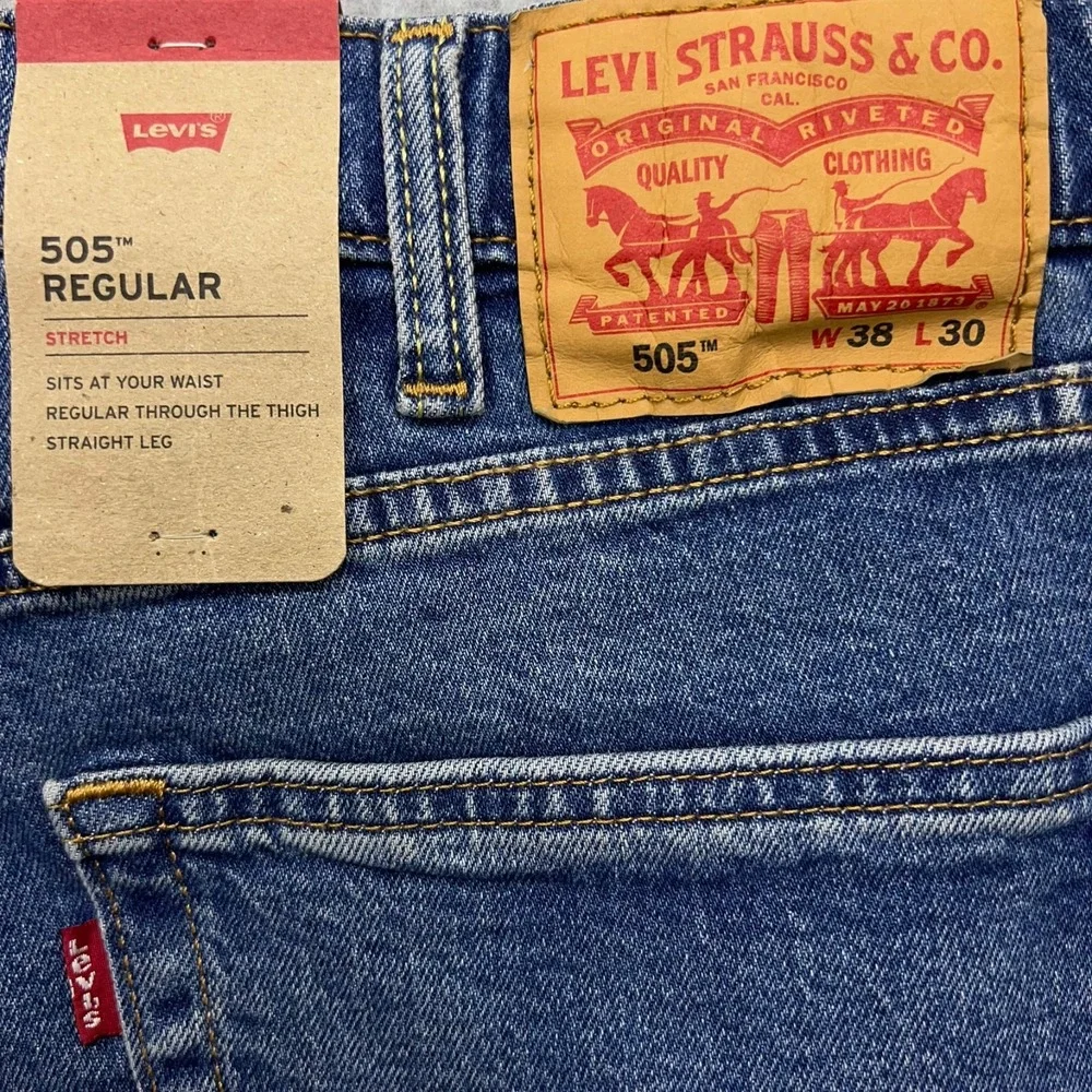 NEW Levi's 505 Jeans Men's 38x30 Blue Denim Regular Fit Straight Leg Stretch